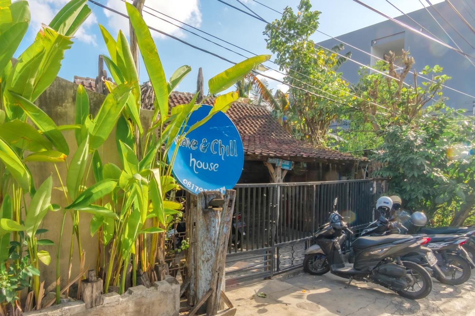Twospaces Living At Wave And Chill House, Canggu Buitenkant foto