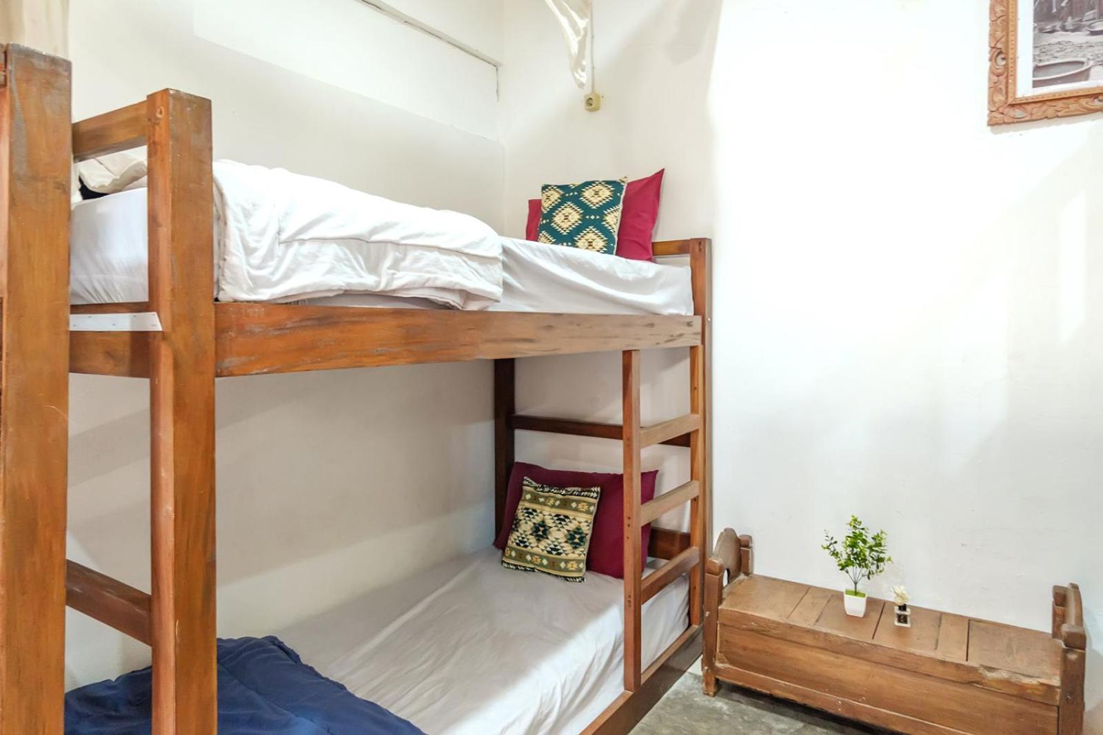 Twospaces Living At Wave And Chill House, Canggu Buitenkant foto