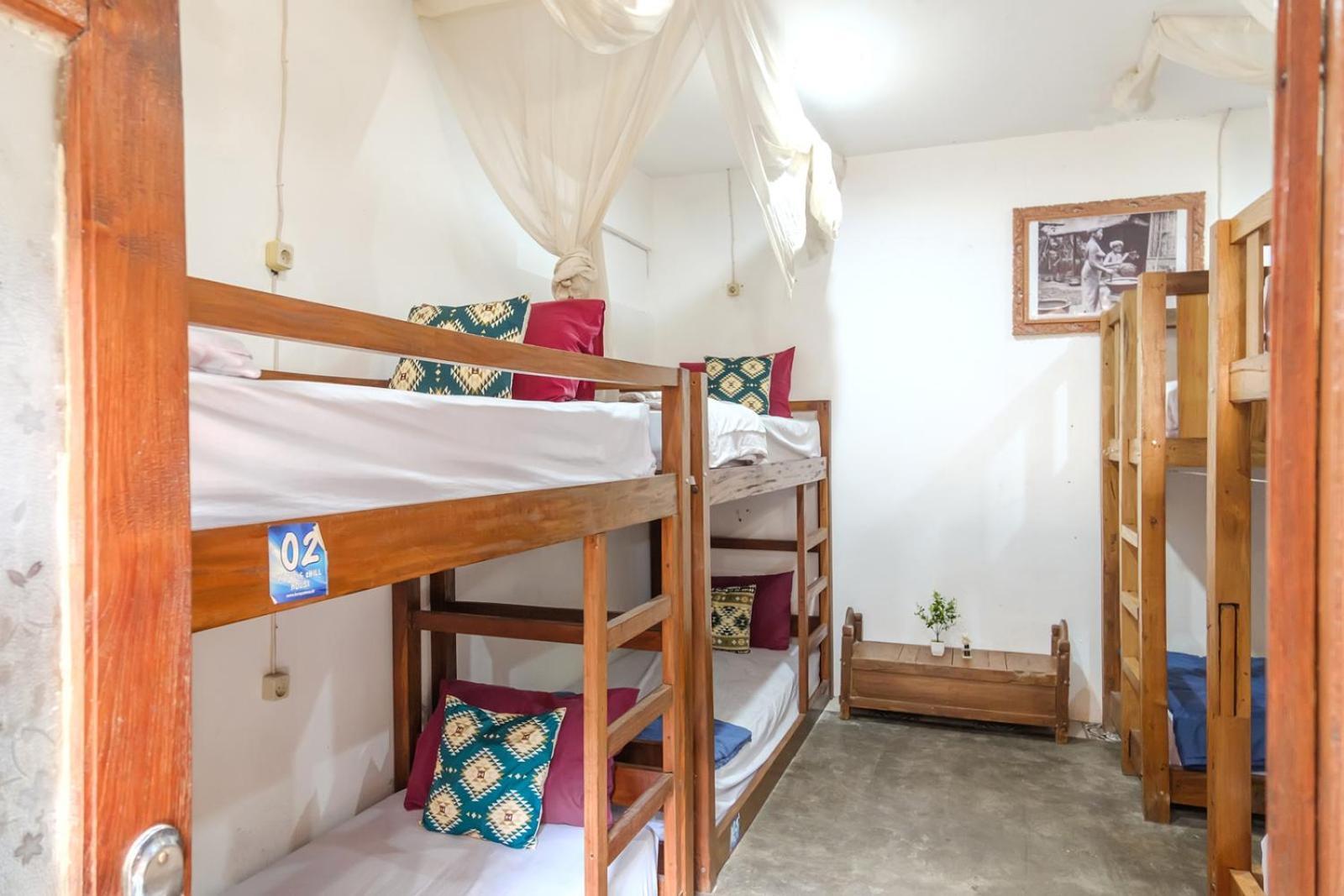 Twospaces Living At Wave And Chill House, Canggu Buitenkant foto