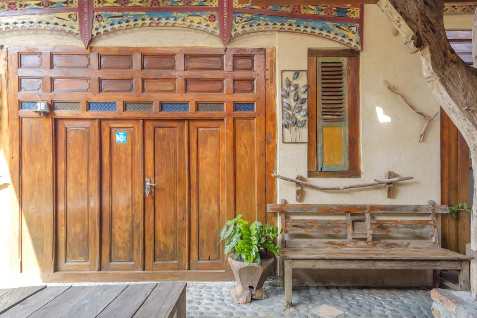 Twospaces Living At Wave And Chill House, Canggu Buitenkant foto