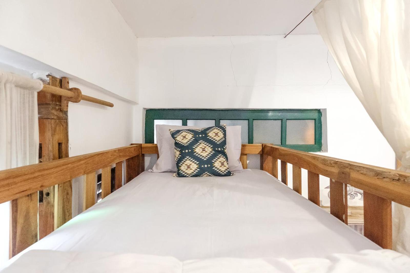 Twospaces Living At Wave And Chill House, Canggu Buitenkant foto